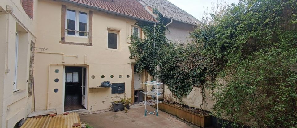 House 4 rooms of 103 m² in Déols (36130)