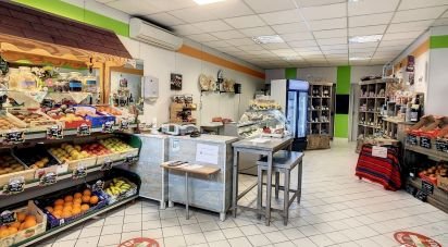 Retail property of 45 m² in Chasseneuil-sur-Bonnieure (16260)