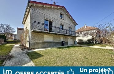 Pavilion 7 rooms of 148 m² in Issoire (63500)