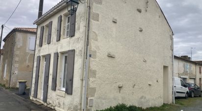 Village house 2 rooms of 61 m² in Saint-Georges-du-Bois (17700)