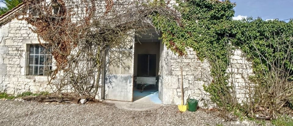 House 4 rooms of 135 m² in Montaigu-de-Quercy (82150)