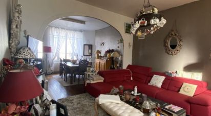 House 6 rooms of 145 m² in Bourges (18000)