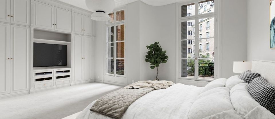 Appartement 5 pièces de 269 m² à Paris (75008)