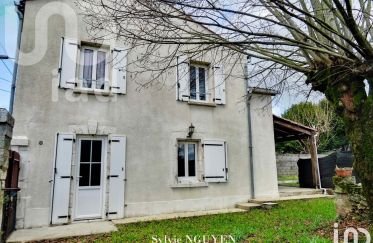 House 3 rooms of 50 m² in Soyaux (16800)