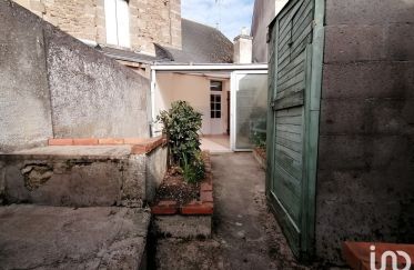 House 2 rooms of 42 m² in Doué-la-Fontaine (49700)