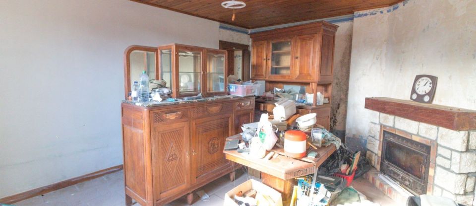 House 2 rooms of 83 m² in Champcevrais (89220)