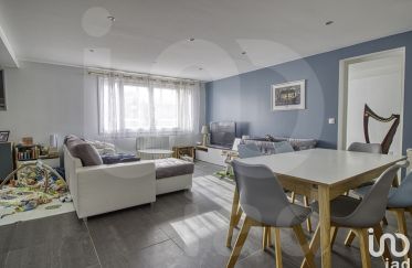 Appartement 5 pièces de 130 m² à Aubergenville (78410)