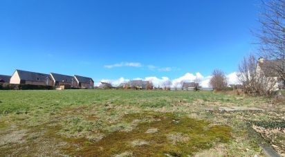Land of 1,052 m² in Les Loges-Marchis (50600)