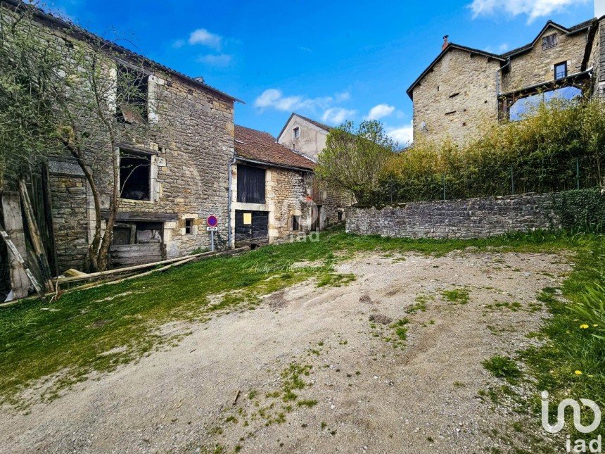 Barn conversion 10 rooms of 200 m² in Sévérac d'Aveyron (12150)