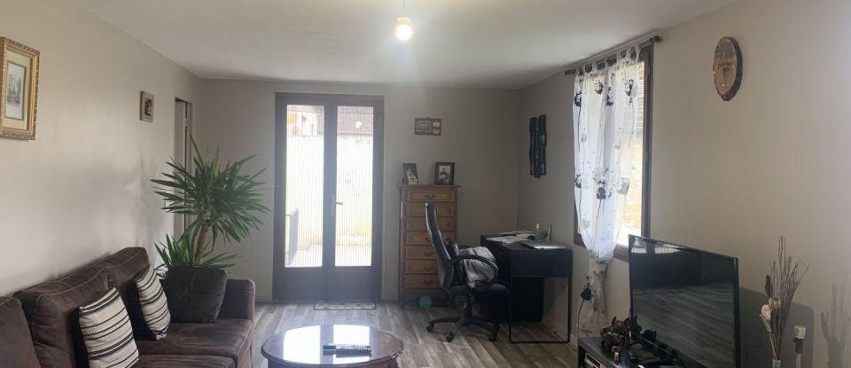House 3 rooms of 96 m² in Égligny (77126)