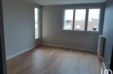 Apartment 2 rooms of 45 m² in Trappes (78190)