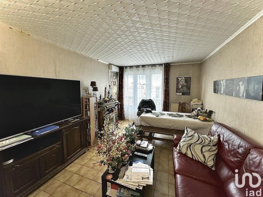 Appartement 4 pièces de 80 m² à Chilly-Mazarin (91380)