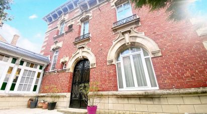 House 7 rooms of 263 m² in Saint-Quentin (02100)