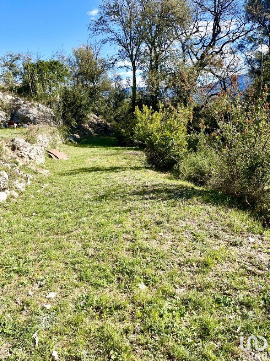 Land of 4,104 m² in Carros (06510)
