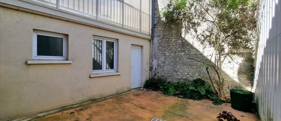 House 6 rooms of 125 m² in Janville (28310)