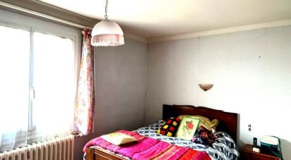 House 4 rooms of 78 m² in Guingamp (22200)