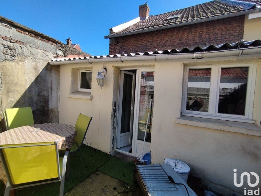 House 4 rooms of 74 m² in Avion (62210)
