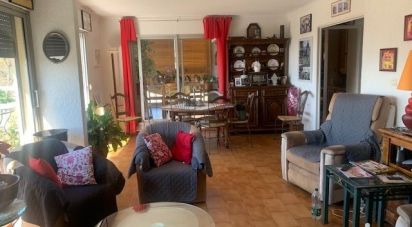 Apartment 4 rooms of 99 m² in Nîmes (30900)