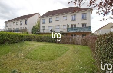 Appartement 3 pièces de 49 m² à Roissy-en-Brie (77680)
