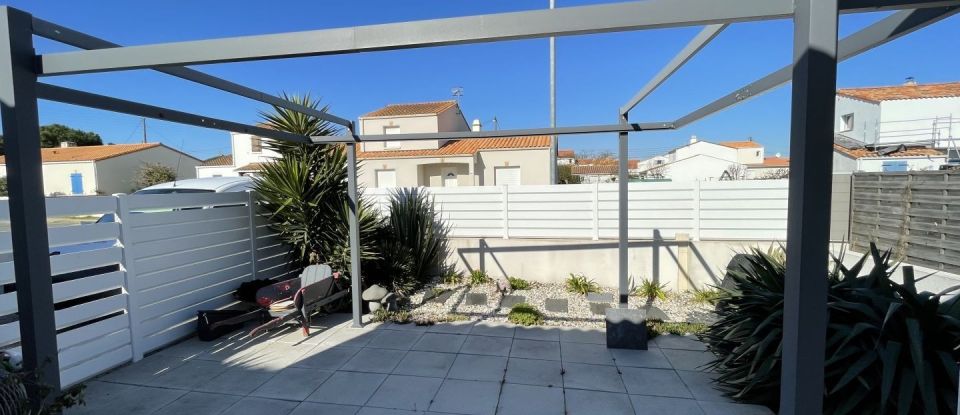 Traditional house 6 rooms of 135 m² in La Tranche-sur-Mer (85360)