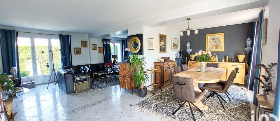 Maison 6 pièces de 160 m² à Montfort-l'Amaury (78490)
