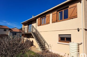 House 5 rooms of 100 m² in Gerzat (63360)