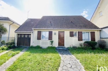 House 5 rooms of 108 m² in Le Coudray-Montceaux (91830)