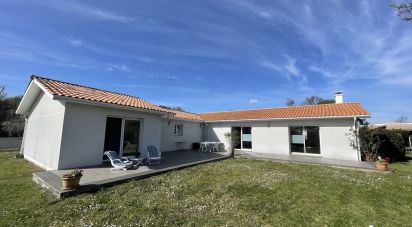 House 4 rooms of 139 m² in Biganos (33380)