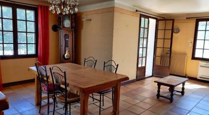 House 4 rooms of 100 m² in Seillons-Source-d'Argens (83470)