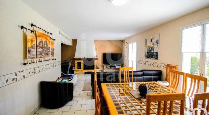 Maison 7 pièces de 160 m² à Bréval (78980)