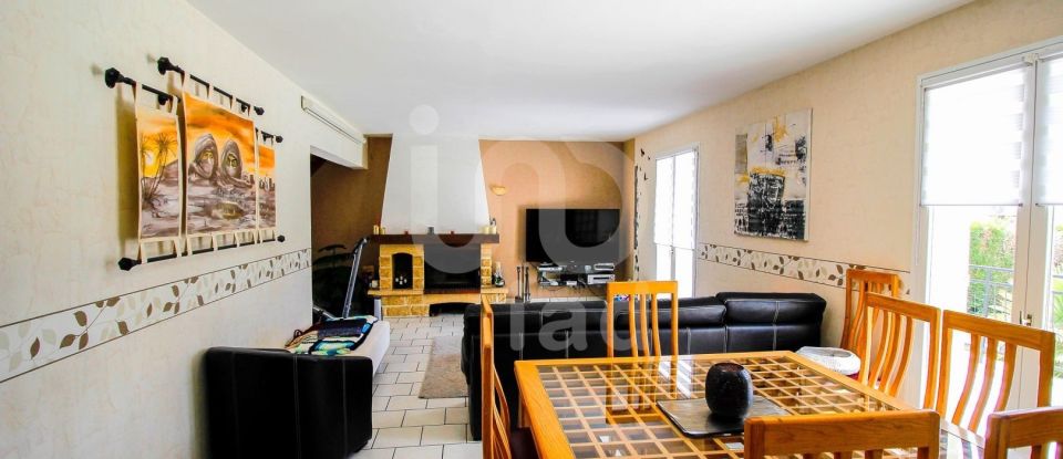 House 7 rooms of 160 m² in Bréval (78980)