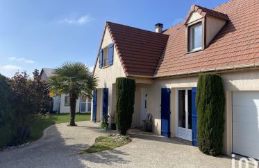 House 5 rooms of 140 m² in Auneau-Bleury-Saint-Symphorien (28700)