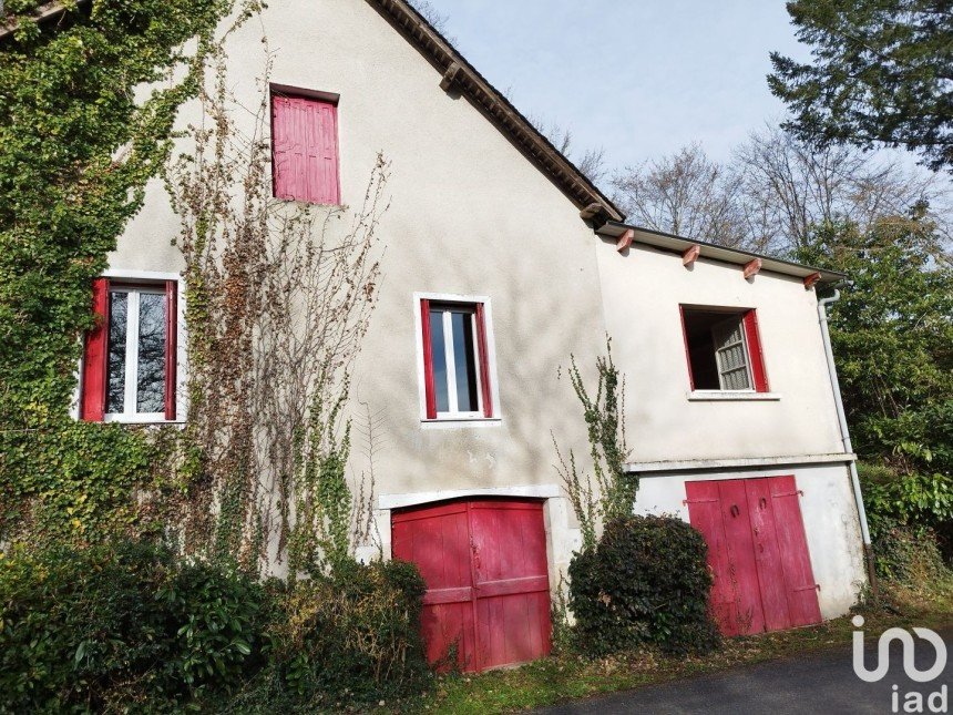 Maison 5 pièces de 88 m² à Saint-Salvadour (19700)
