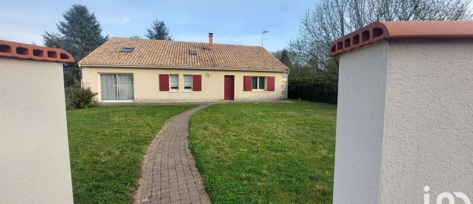 House 5 rooms of 200 m² in Lamothe-Montravel (24230)
