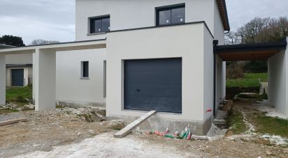 Maison 5 pièces de 130 m² à Ploeren (56880)