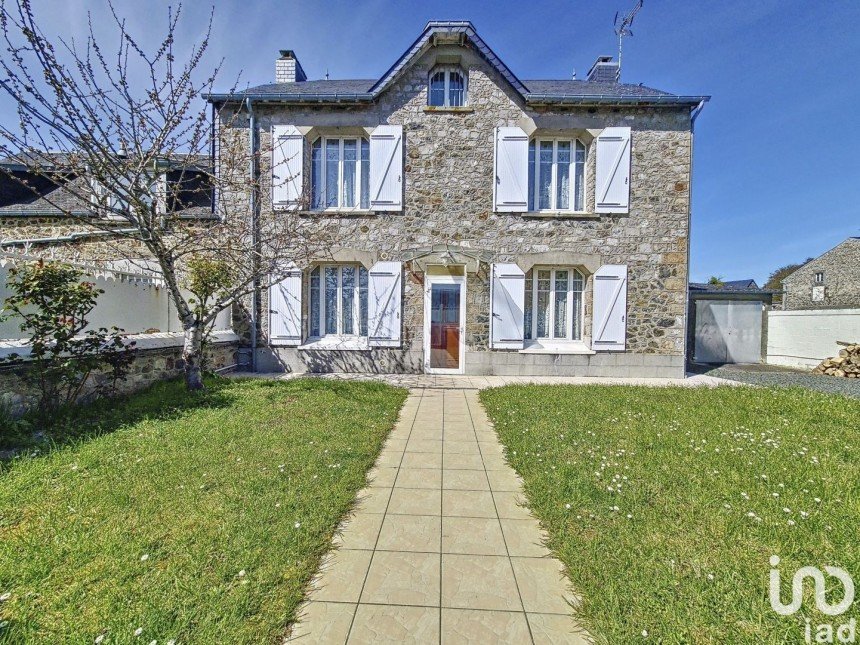 Maison 7 pièces de 136 m² à Blainville-sur-Mer (50560)