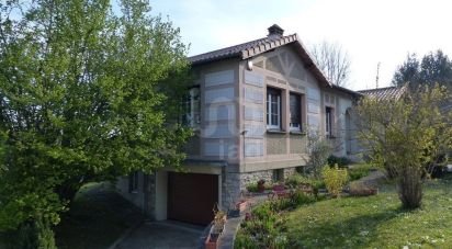 House 6 rooms of 140 m² in Combs-la-Ville (77380)