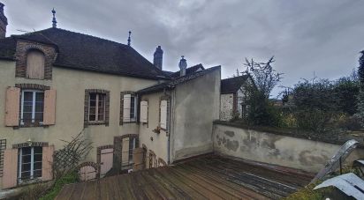 House 7 rooms of 81 m² in Saint-Julien-du-Sault (89330)