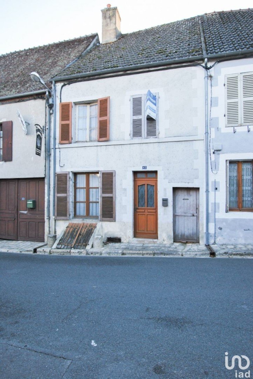 House 3 rooms of 90 m² in Ouzouer-sur-Trézée (45250)