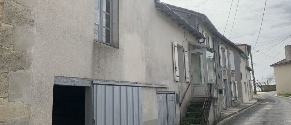 Maison 8 pièces de 206 m² à Montmoreau-Saint-Cybard (16190)
