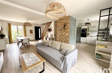 Maison 5 pièces de 93 m² à Livry-sur-Seine (77000)