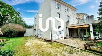 House 8 rooms of 290 m² in Bollène (84500)