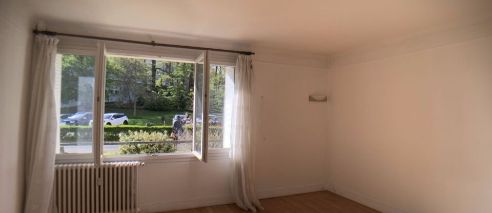 Apartment 3 rooms of 69 m² in Sèvres (92310)