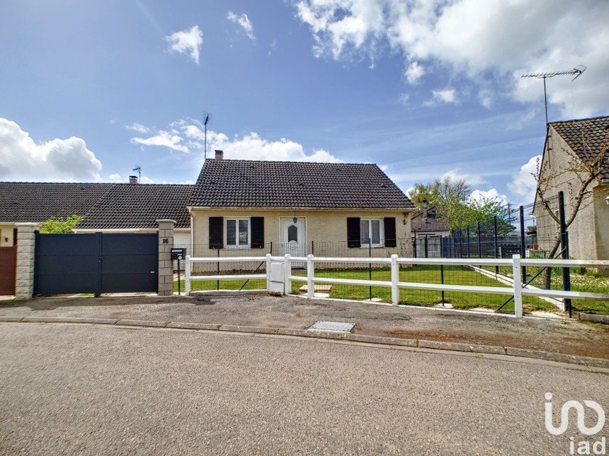 Maison 3 pièces de 74 m² à Châtenay-sur-Seine (77126)