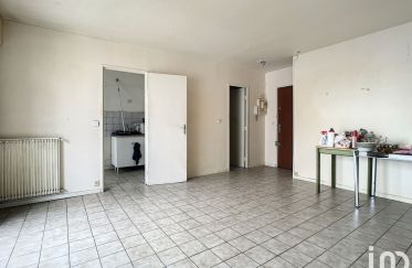 Appartement 2 pièces de 45 m² à Saint-Ouen-l'Aumône (95310)