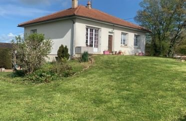 House 4 rooms of 87 m² in La Chaussée (86330)