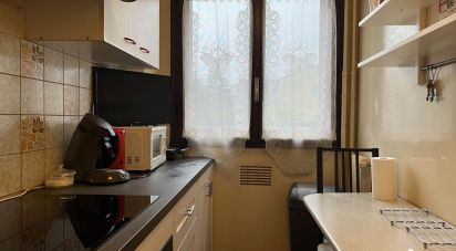 Apartment 2 rooms of 45 m² in Alfortville (94140)