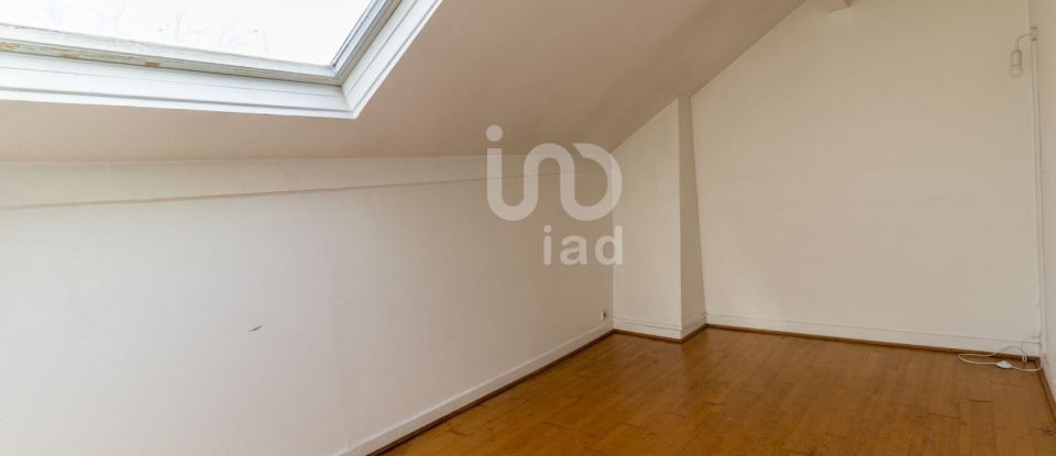 House 6 rooms of 114 m² in Nanterre (92000)