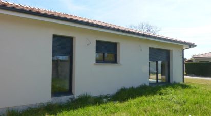House/villa 4 rooms of 94 sq m in Audenge (33980)