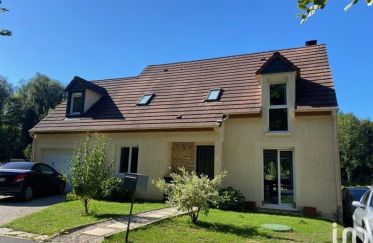 Maison 6 pièces de 147 m² à Crouy-sur-Ourcq (77840)